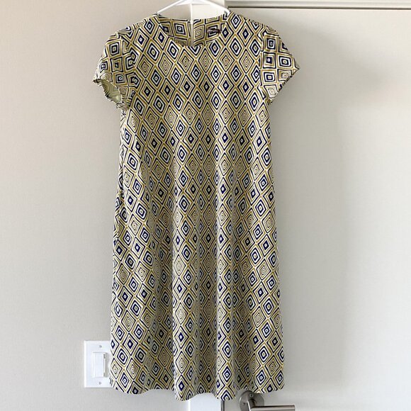 J McLaughlin Geometric Print Short Sleeve Fit & Flare Dress Size XS Career Work - Picture 1 of 9
